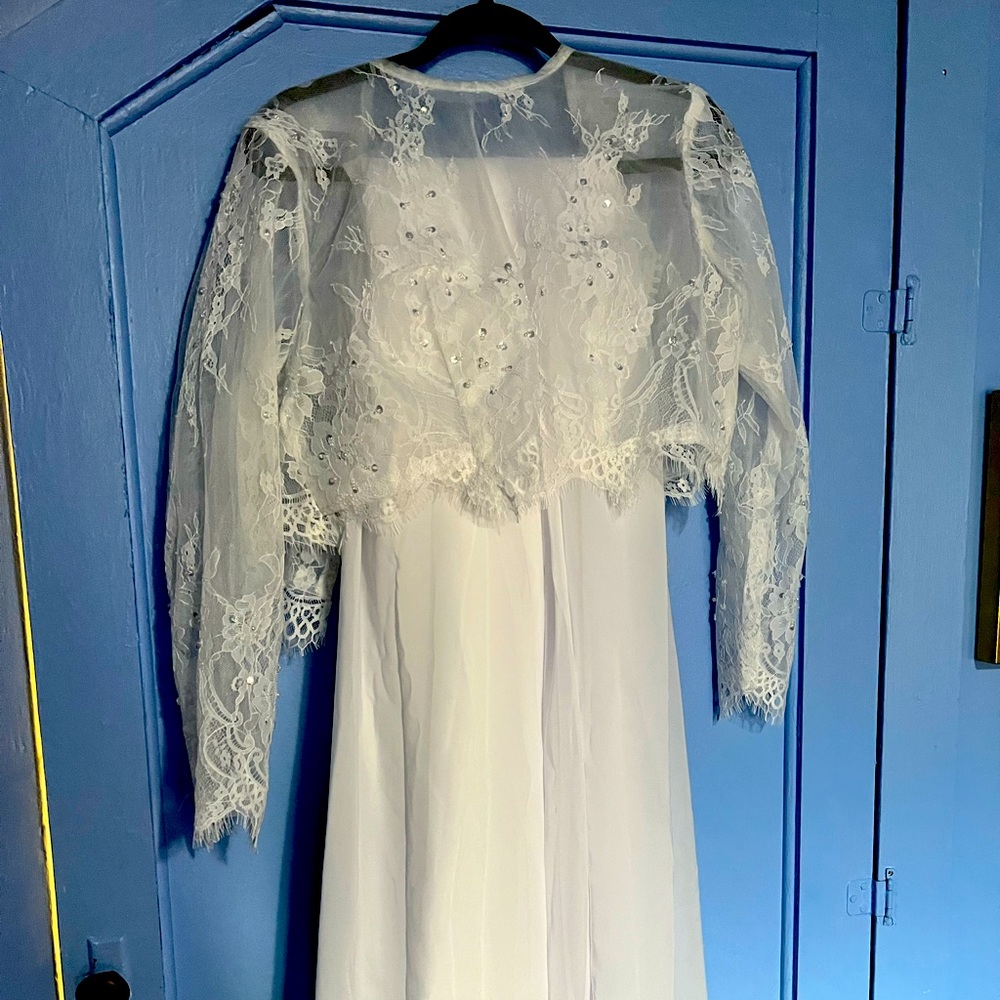 Gorgeous 2 piece bridal set with lace button up crop